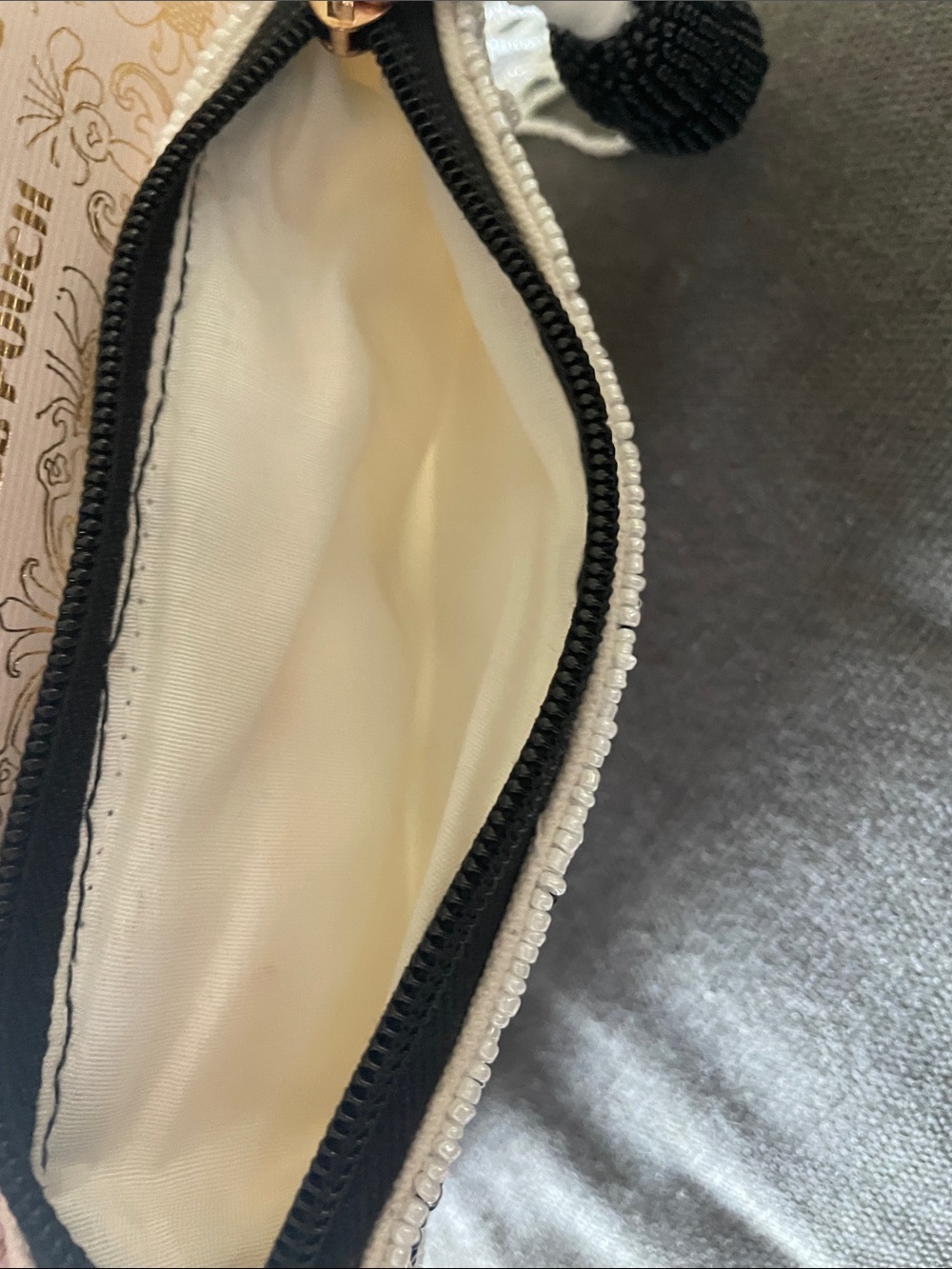 Wandering Moon White Beaded Pouch with Black Bow Detail - Picture 7 of 7
